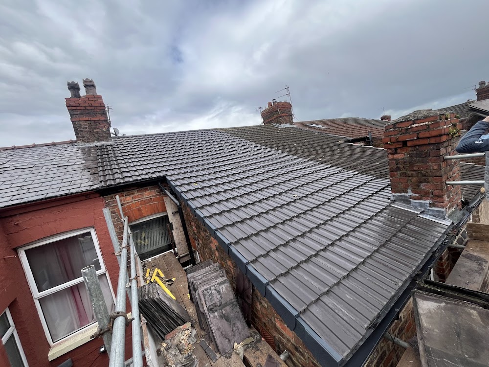A & R Roofing & Guttering