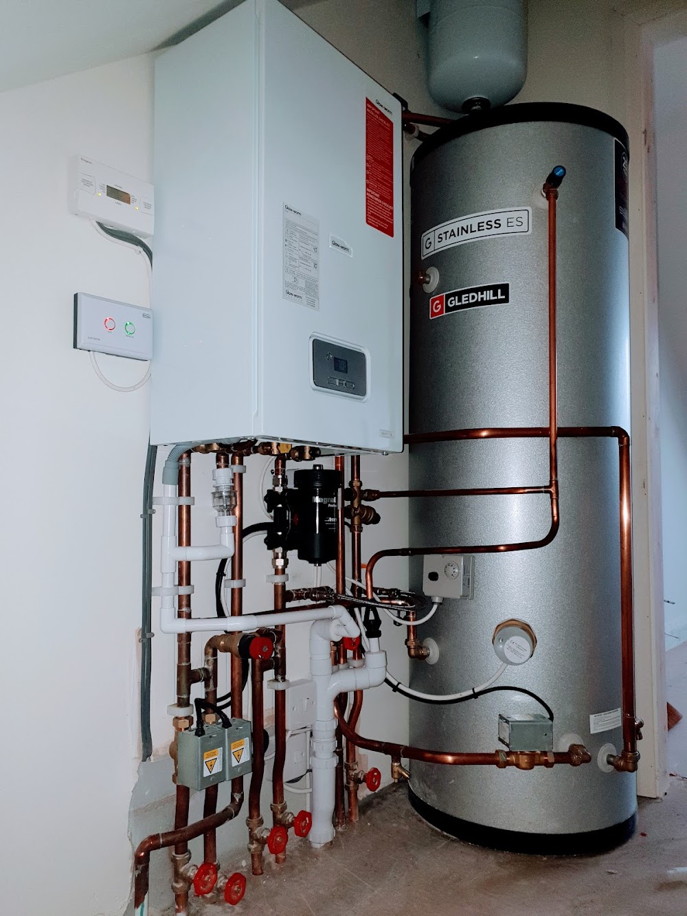 R M Plumbing & Gas Ltd